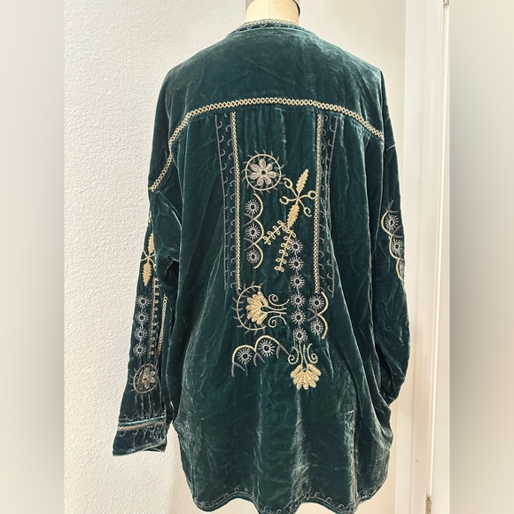 Johnny Was BIYA BELINA VELVET TUNIC - Picture 5 of 5